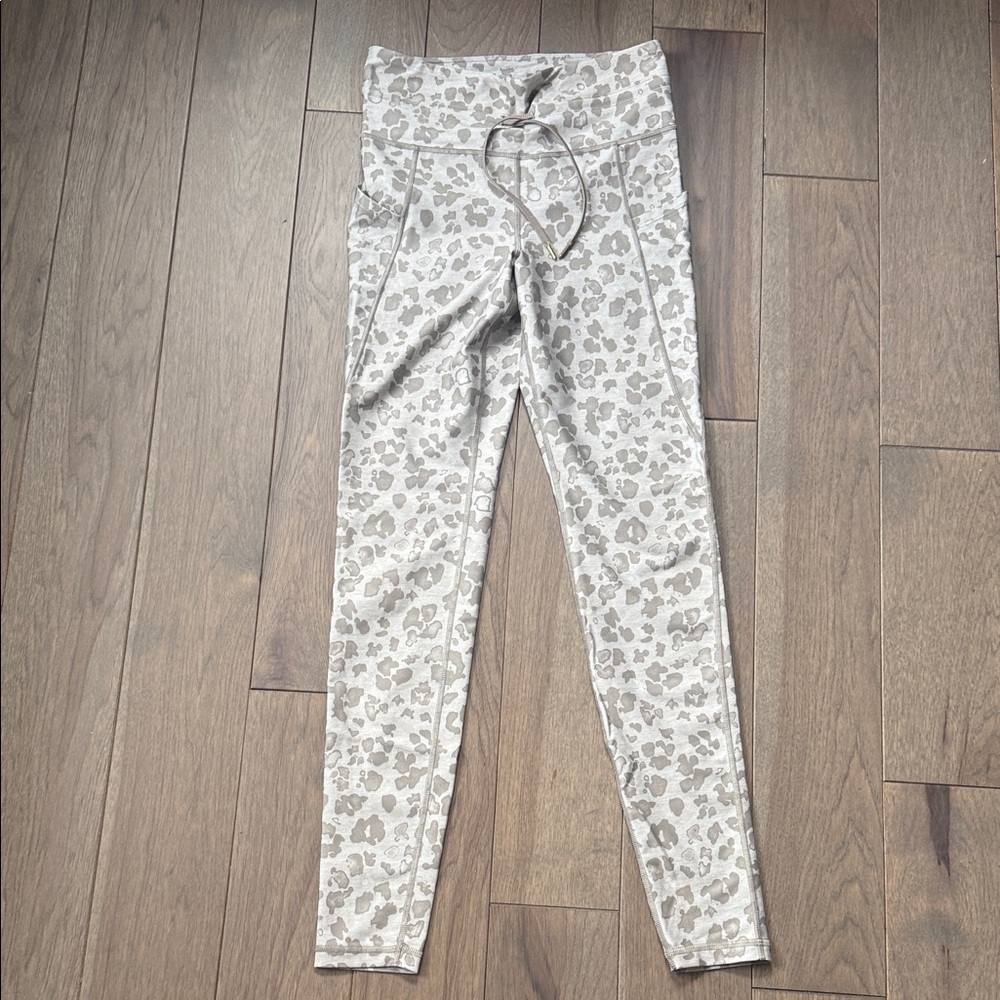 GAP Gray Leopard Print Leggings